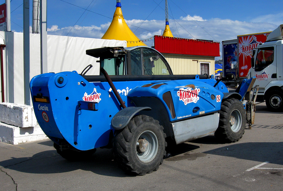 Телескопический погрузчик Genie GTH-4013 SX. Харьковская область, г. Харьков, Юбилейный проспект