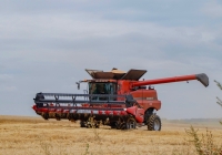 Зерноуборочный комбайн Case IH Axial-Flow 6140. Харьковская область, улица Вяловская