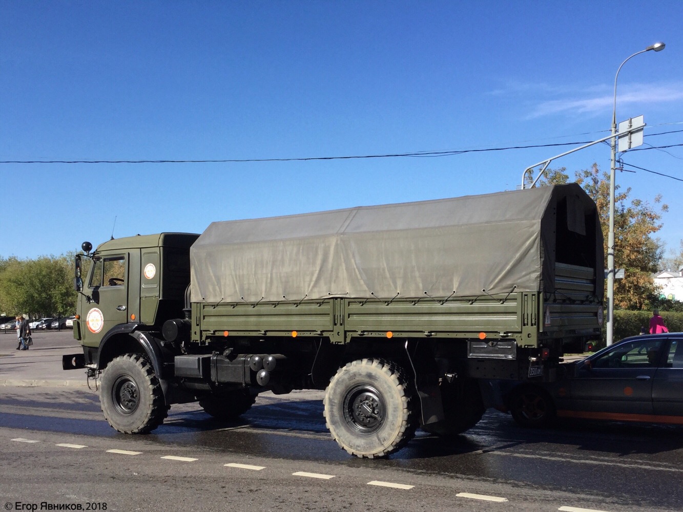 Бортовой грузовик КамАЗ-4350, #3500ам77. Московская область, г. Москва, улица Ставропольская 