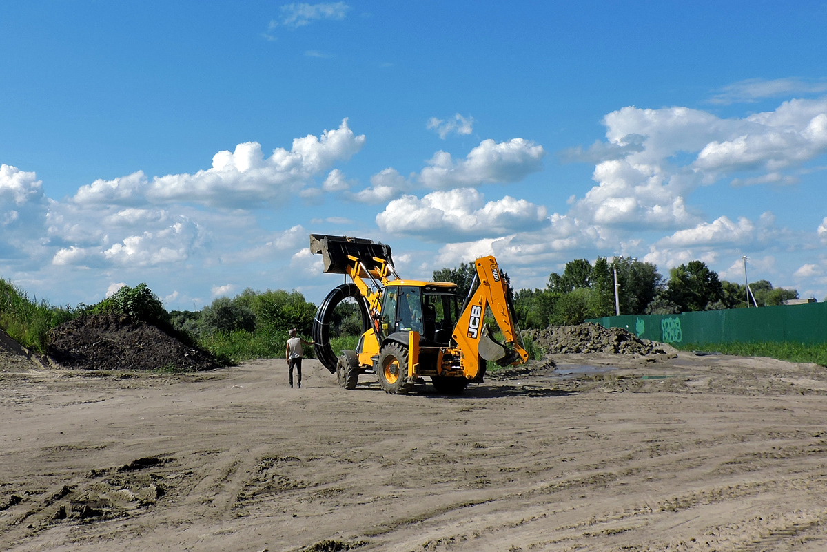 Экскаватор-погрузчик JCB 3CX . Харьковская область, г. Харьков, Шевченковский переулок