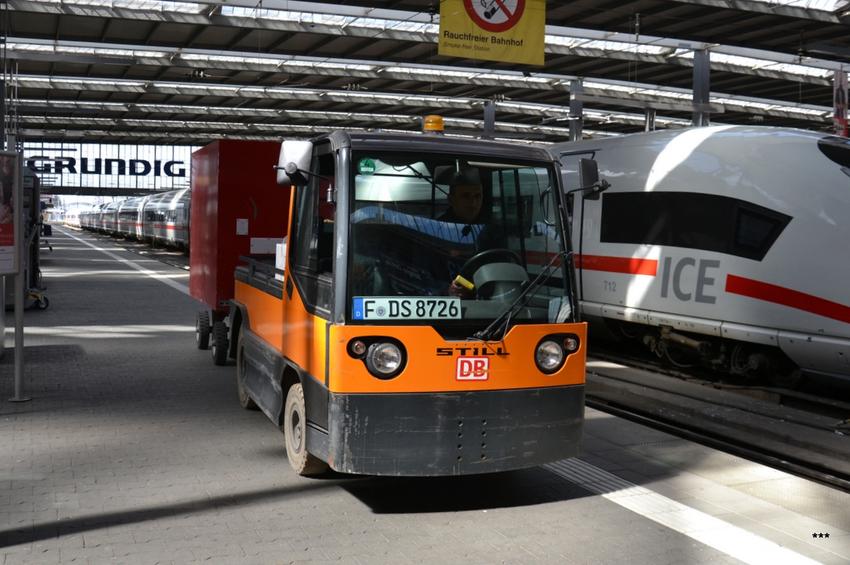 Грузовой электрокар Still R 07-25. Германия, Мюнхен, Главный вокзал