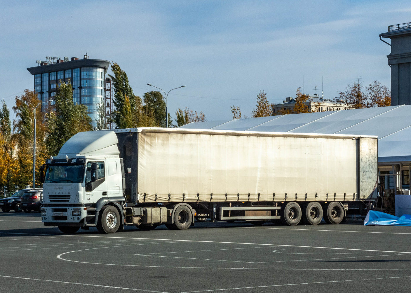 седельный тягач IVECO Stralis 450 #В559РЕ116. г. Самара, пл. им. В. В. Куйбышева