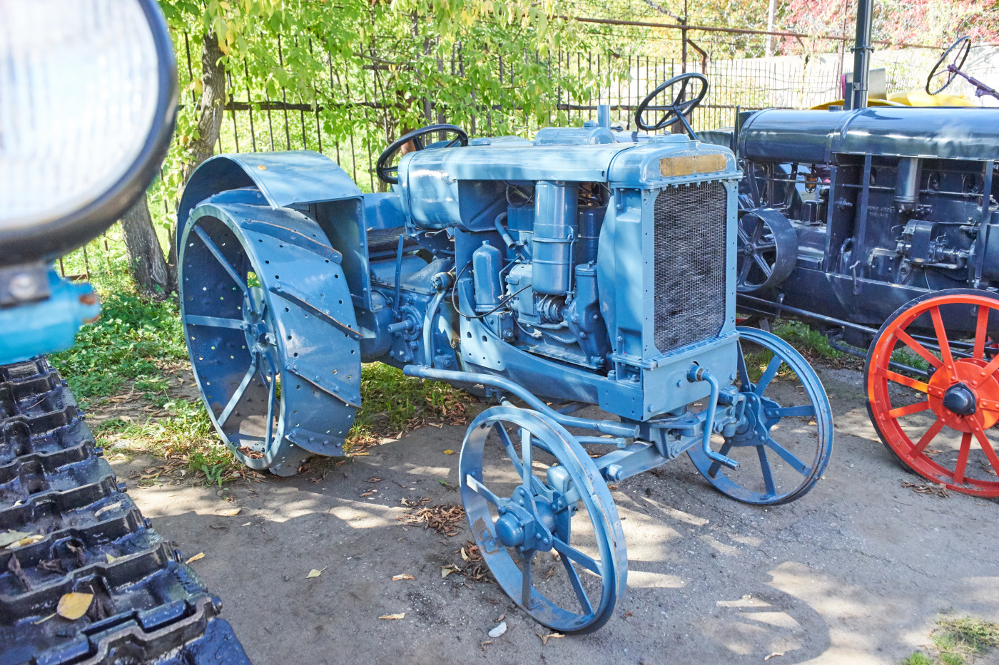 трактор McCormick W 12. Чувашия, г. Чебоксары, пр. Мира, научно-технический музей истории трактора