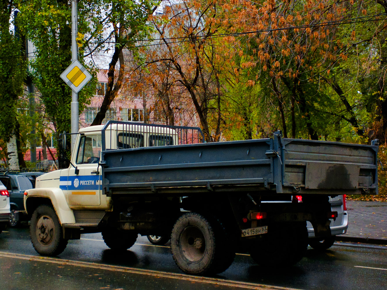 ГАЗ-3307 #О415ВН63. г. Самара, Коммунистическая улица