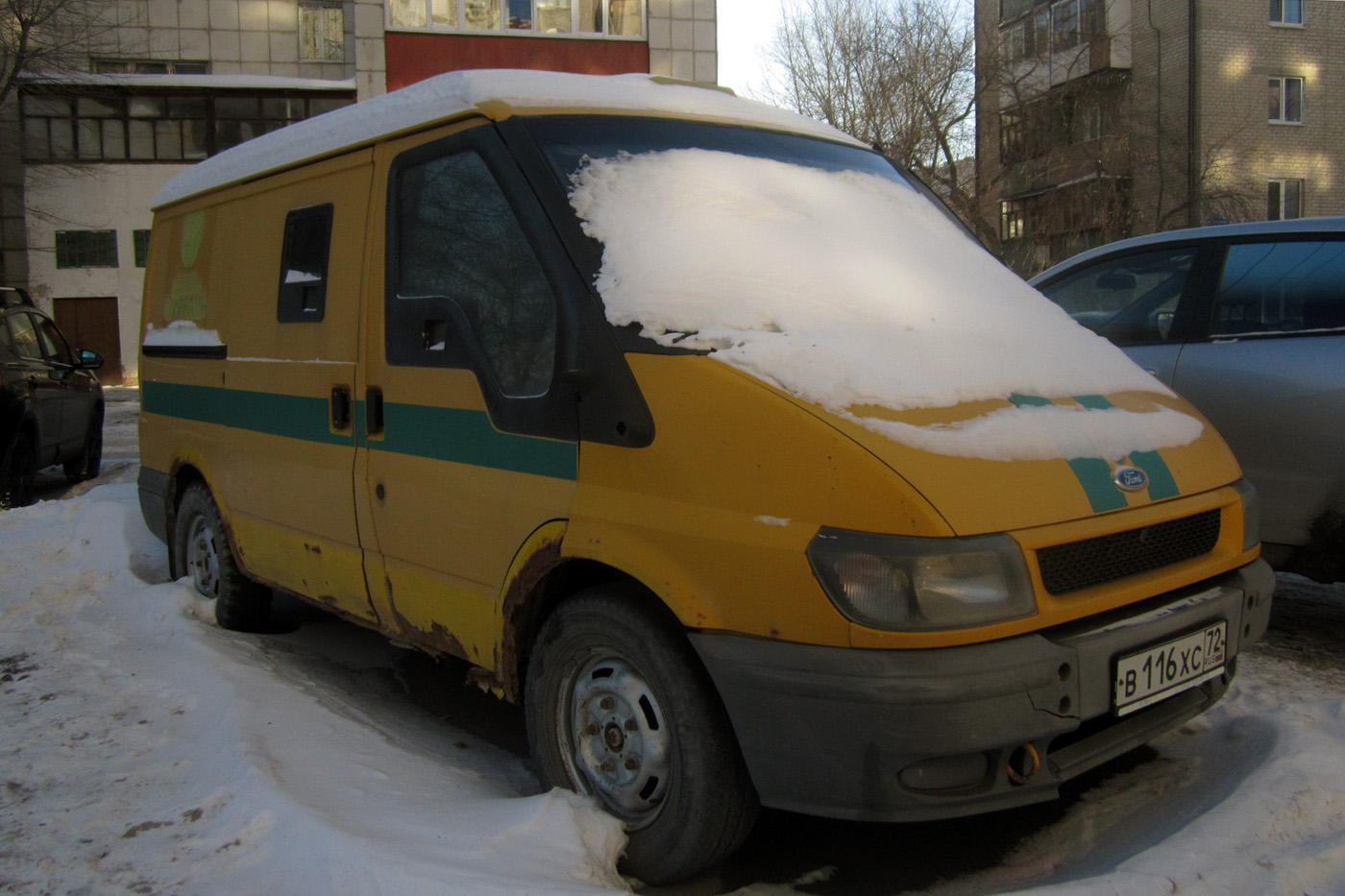 Инкассаторский автомобиль Клен-19521 #В 116 ХС 72. Тюмень, Садовая улица