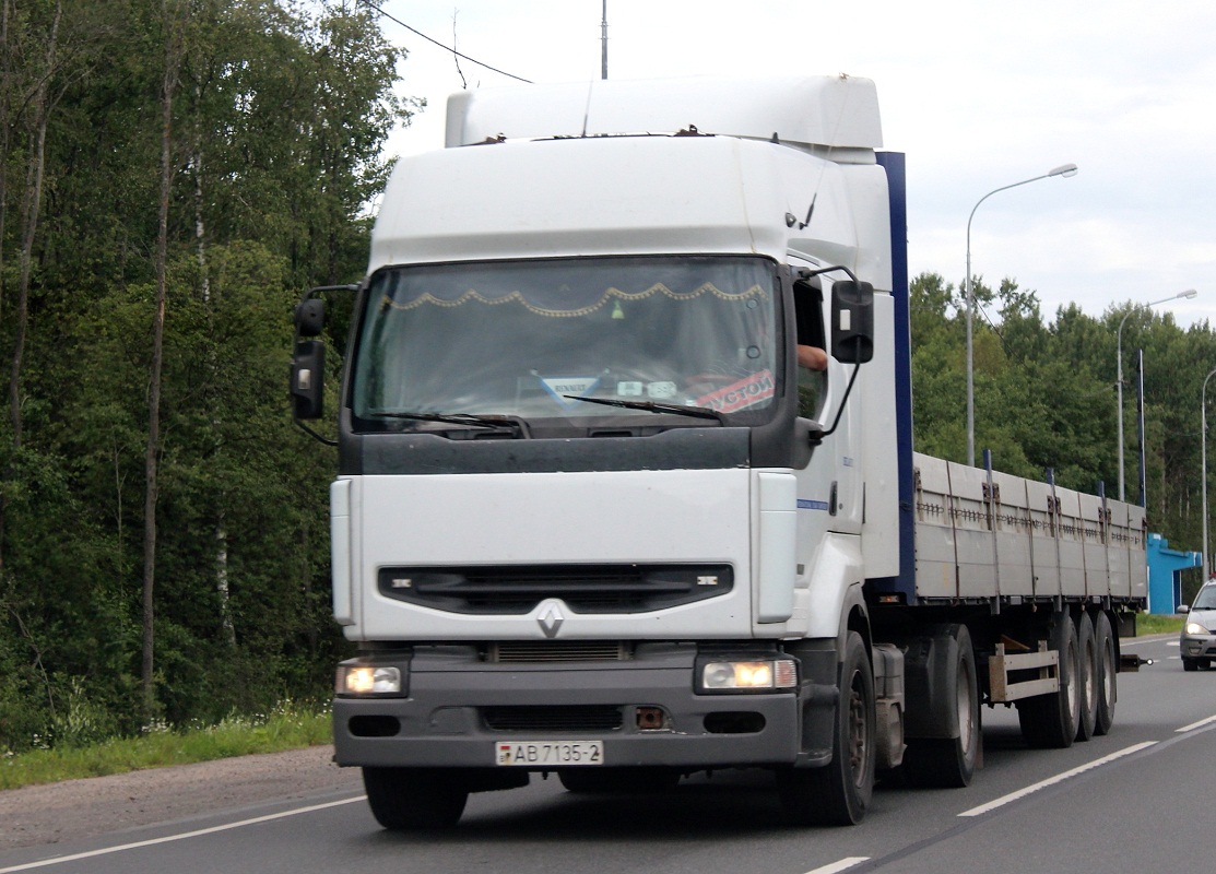 Седельный тягач Renault Premium #AB 7135-2. Россия, Псков, Ленинградское шоссе