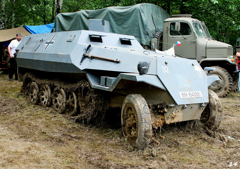 Бронетранспортер Tatra OT-810. Бытом, Польша