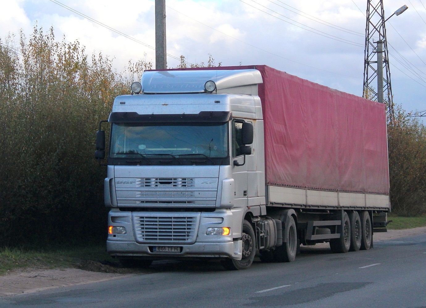 Седельный тягач DAF FT XF95 #861 TFH. Псков, Инженерная улица