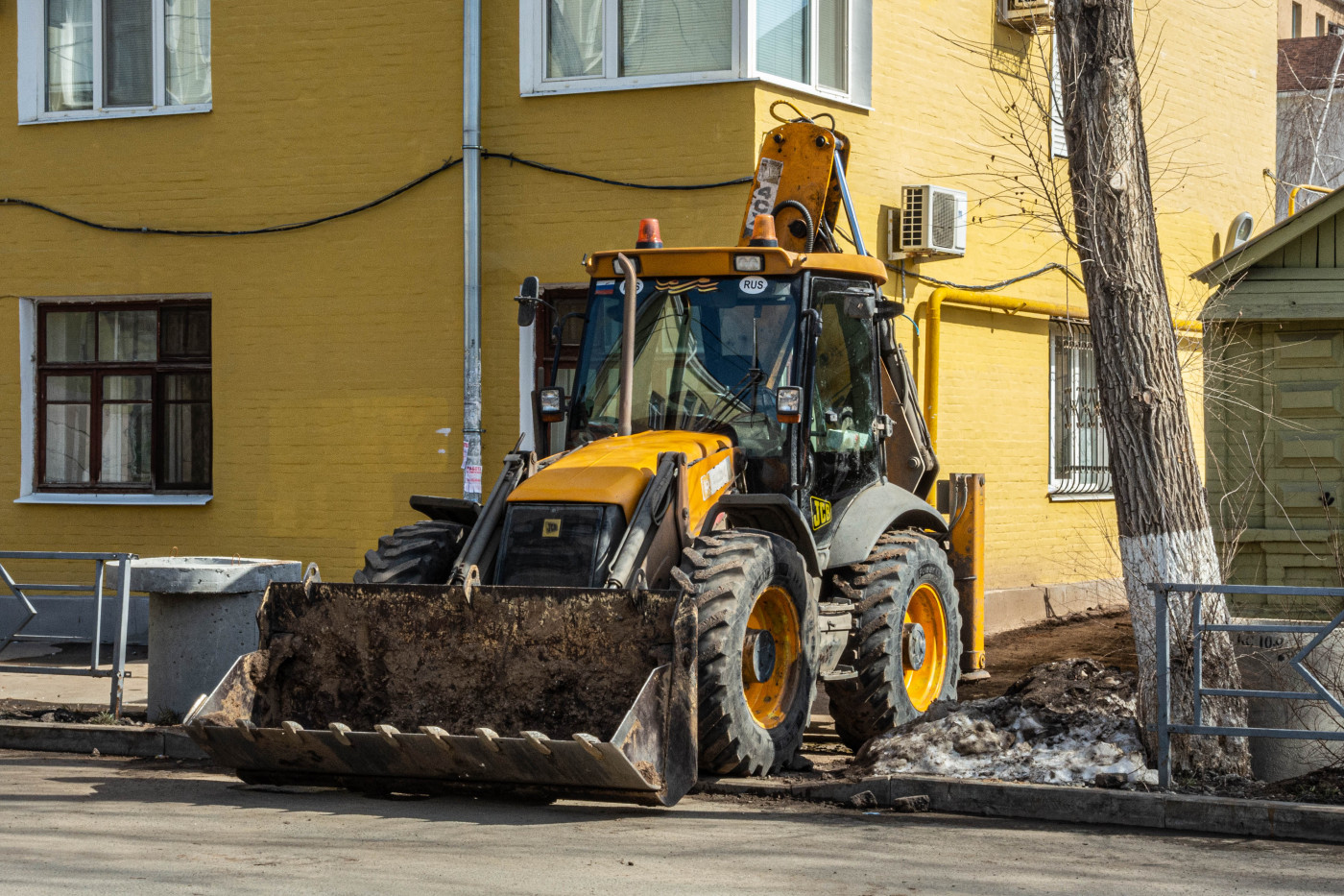 экскаватор JCB 3CX. г. Самара, ул. Молодогвардейская