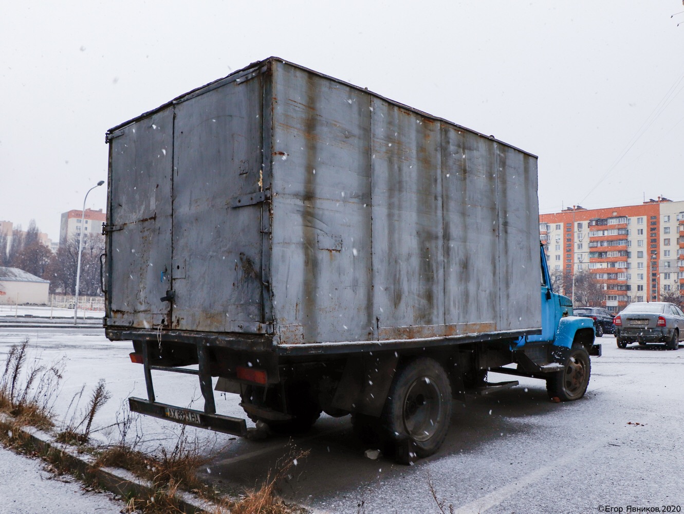 Фургон на шасси ГАЗ-3307, #АХ0913ВА. Харьковская область, г. Харьков, улица Кремлёвская 