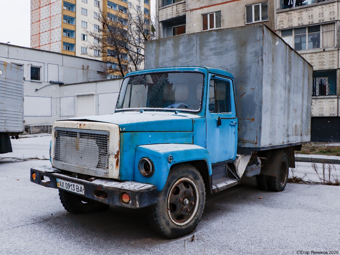 Фургон на шасси ГАЗ-3307, #АХ0913ВА. Харьковская область, г. Харьков, улица Кремлёвская 