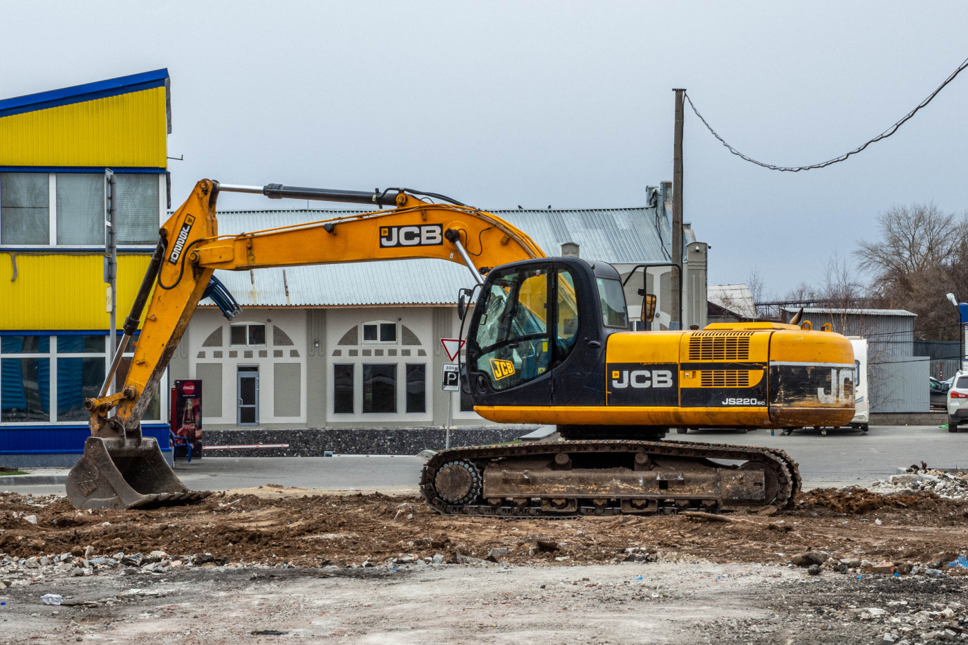 экскаватор JCB JS220SC #7370АК63. г. Самара, ул. М. Горького