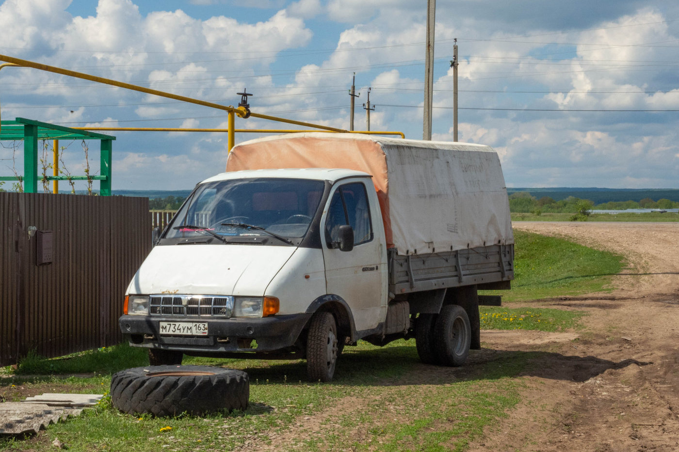 грузовой автомобиль ГАЗ-3302 "Газель" #М734УМ163. Самарская обл., с. Рождествено, ул. Фрунзе