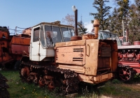 Гусеничный учебный трактор Т-150, #19908АХ. Харьковская область, Нововодолажский район, село Ракитное