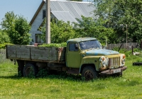 бортовой грузовой автомобиль ГАЗ-53* #2495КШО. Самарская обл., с. Новинки, ул. Центральная