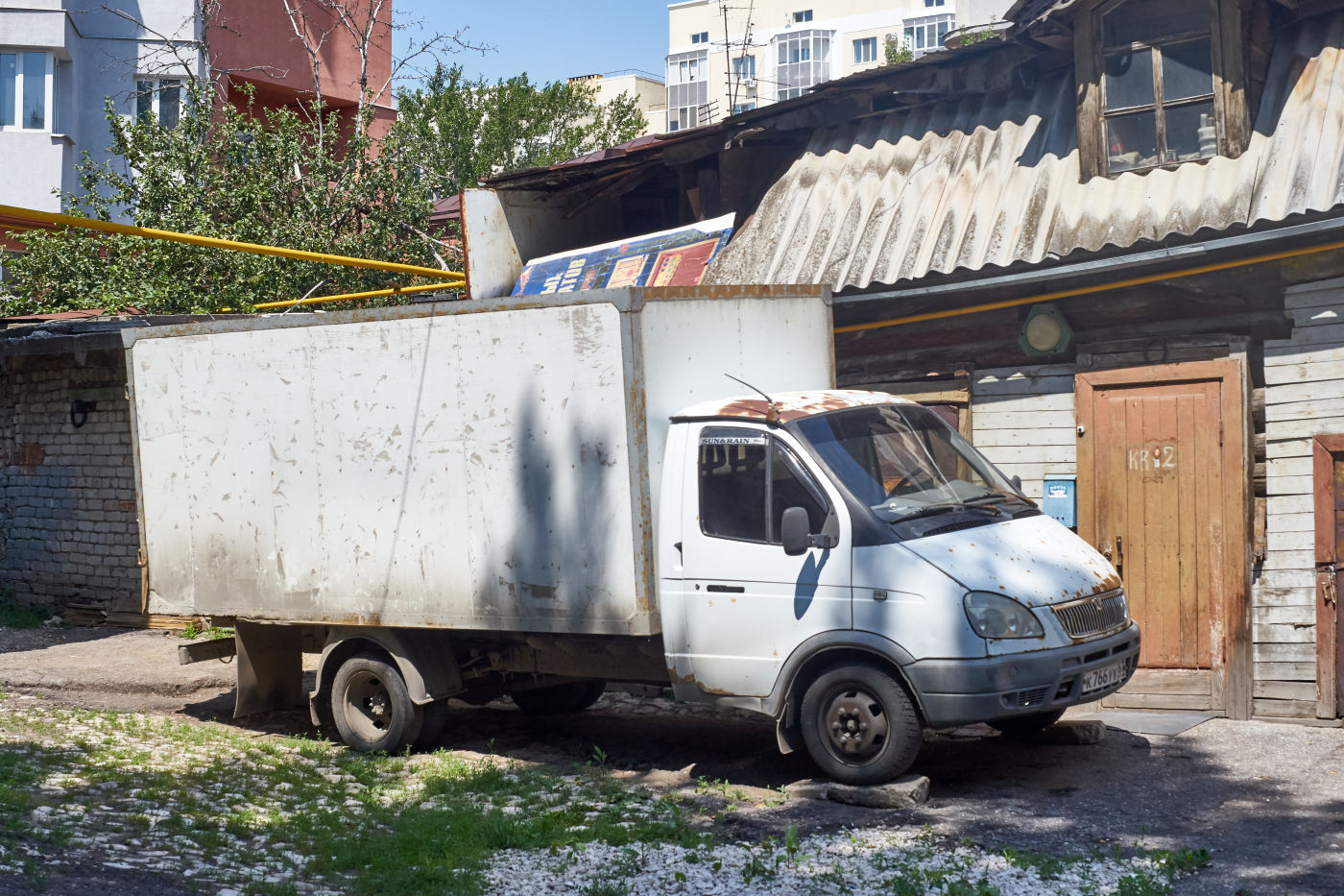 фургон на шасси ГАЗ-330202-288 #К766УУ63. г. Самара, ул. Садовая