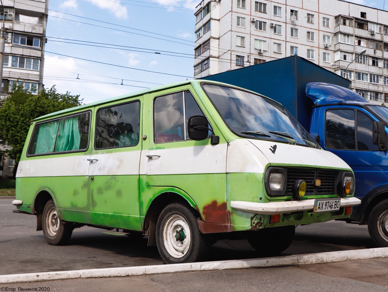 Микроавтобус РАФ-2203, #АХ9746ВС. Харьковская область, г. Харьков, улица Блюхера 