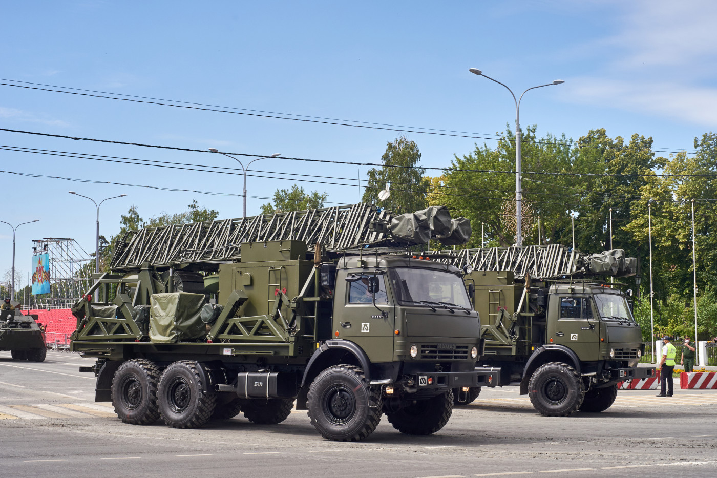 радиорелейная станция Р-416 на шасси КАМАЗ-5350 парадного расчета. г. Самара, ул. Вилоновская