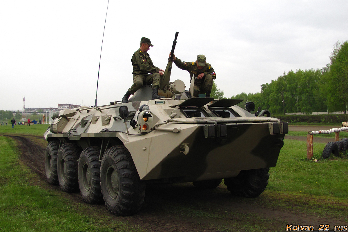 БТР-80. Алтайский край, Барнаул, Ипподром