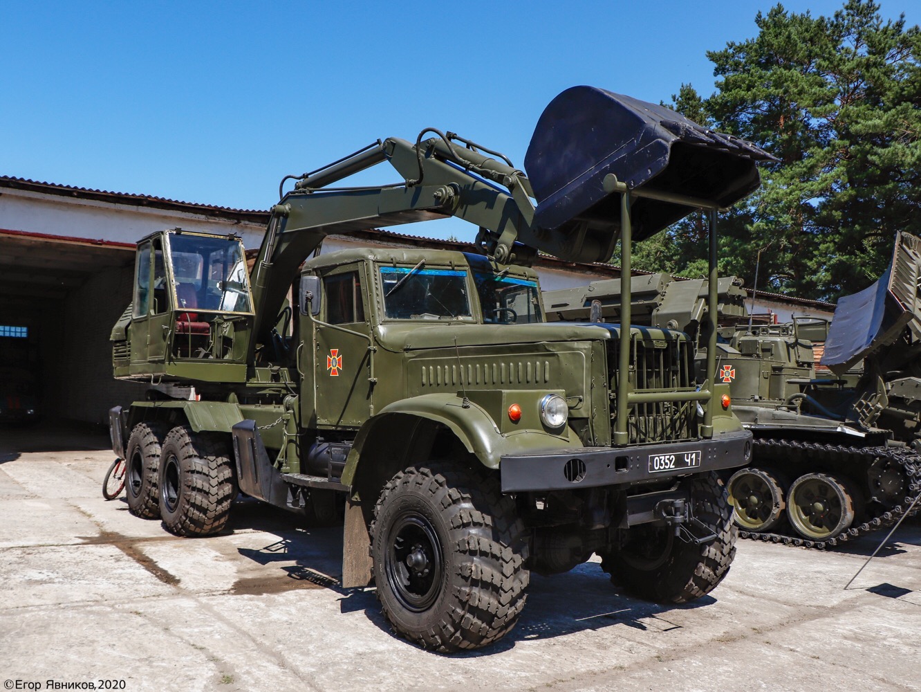 Экскаватор ЭОВ-4421 на шасси КрАЗ-255Б1, 0352Ч1. Харьковская область, Учебный центр Оперативно-спасательной службы гражданской защиты ГСЧС Украины