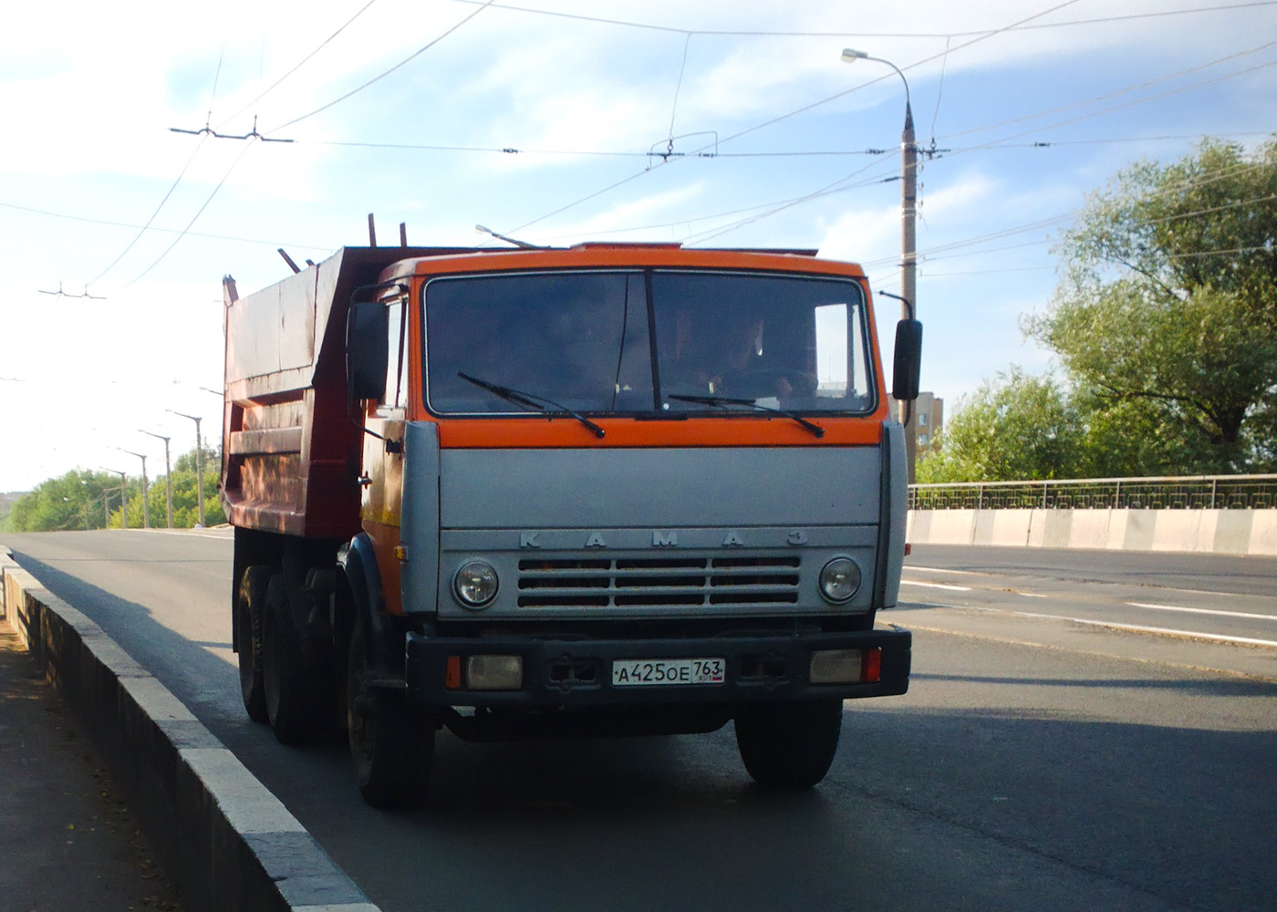 Самосвал КАМАЗ-55111 #А425ОЕ763. г. Самара, улица XXII Партсъезда