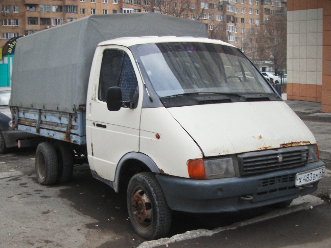Бортовой грузовой автомобиль ГАЗ-3302 "Газель" #Х483ВМ63. г. Самара, ул. Энтузиастов