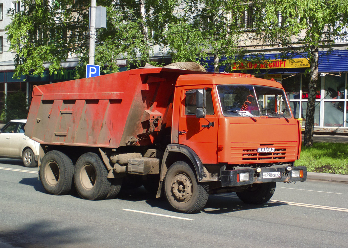 Самосвал КамАЗ-65115 #М290ОВ63. г. Самара, ул. Стара-Загора