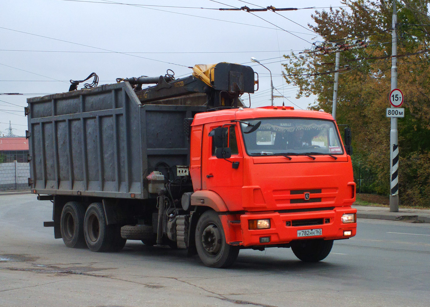 ломовоз на шасси КамАЗ-53229 #У782НН163. Самара, Главная улица / Шоссейная улица