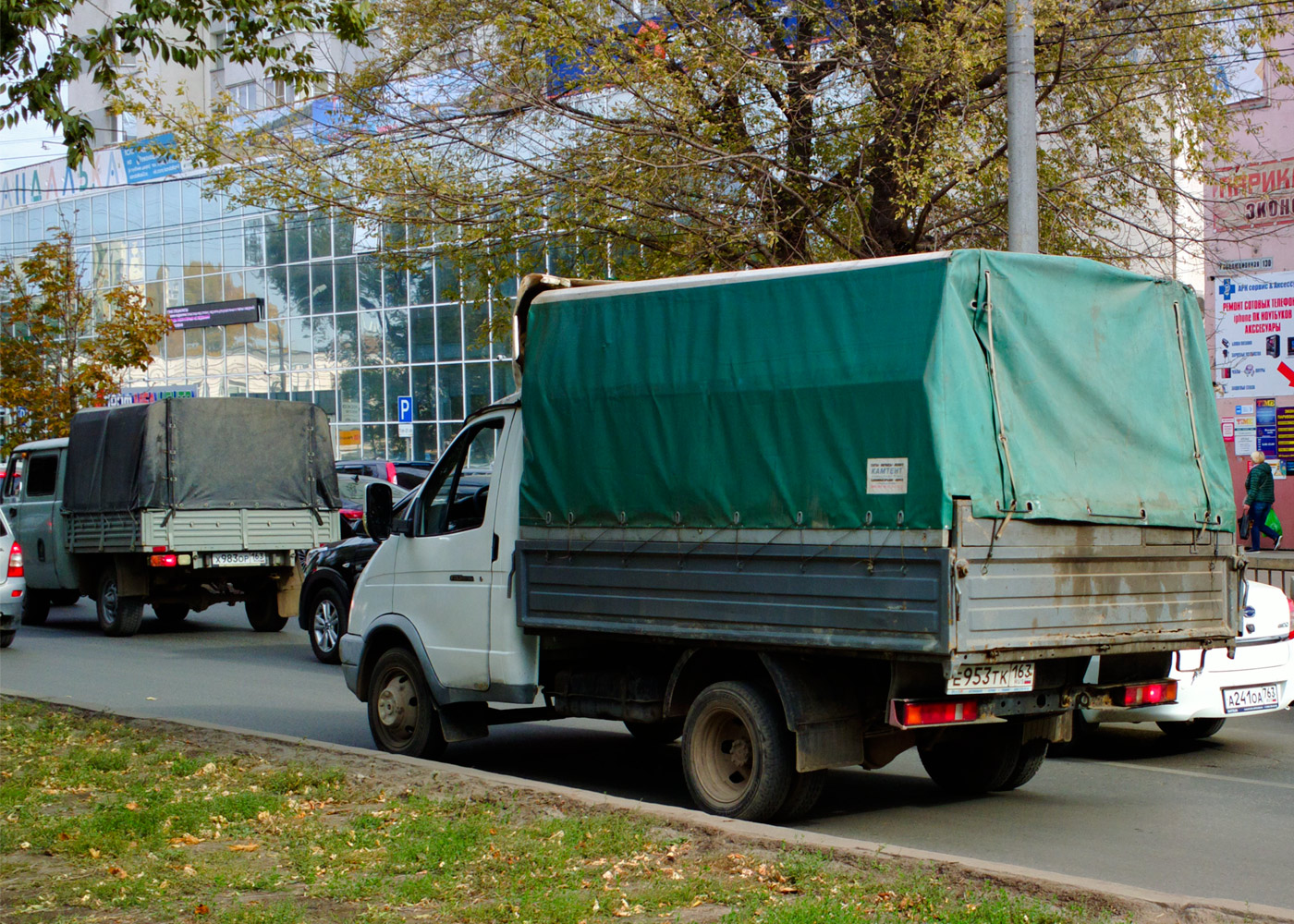 Бортовой грузовой автомобиль ГАЗ-3302 "Газель" #Е953ТК163. г. Самара, ул. Революционная