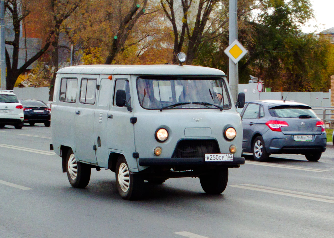 Микроавтобус УАЗ-2206 #А250СР163. г. Самара, Московское шоссе
