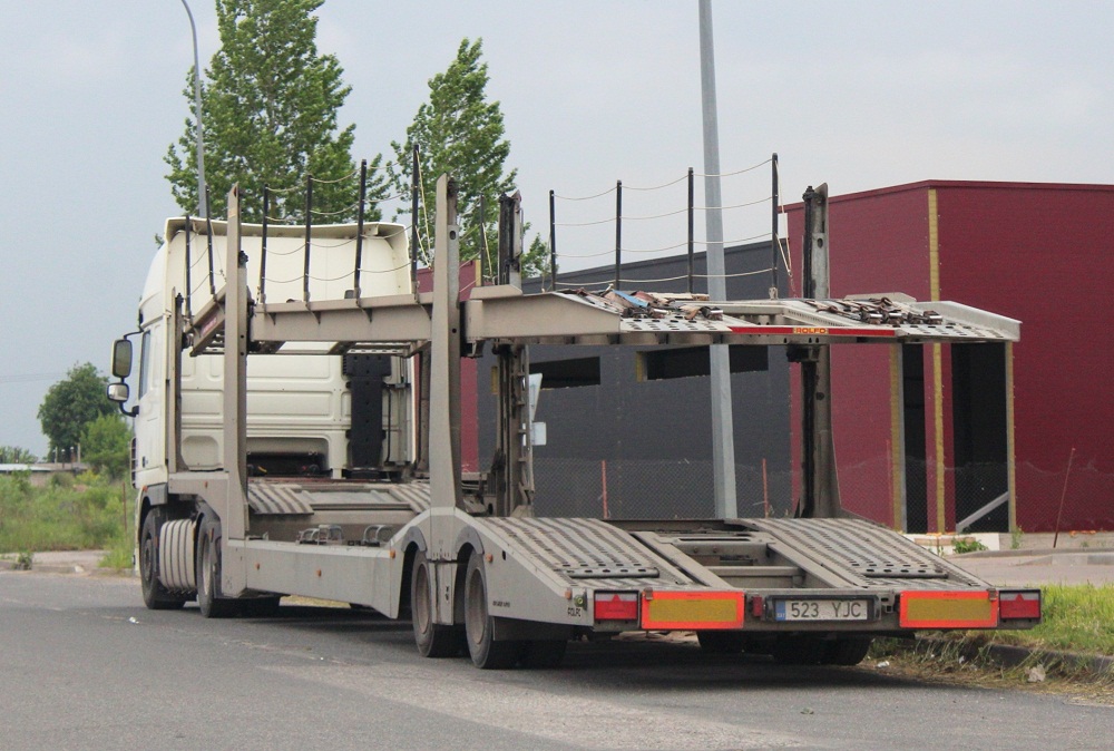 Полуприцеп автовоз Rolfo #523 YJC. г. Псков, Рижский пр.