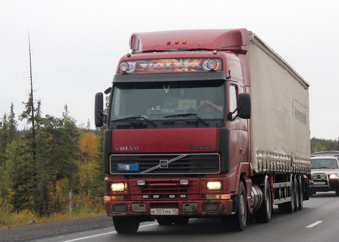 Седельный тягач Volvo FH 12.380 #К 707 МХ 10. Мурманская обл., трасса Р-21 Кола