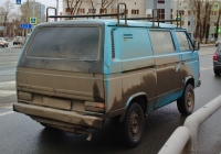 Грузопассажирский фургон Volkswagen Transporter T3  #С281ЕС163. г. Самара, ул. Мичурина