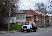 Цистерна для перевозки питьевой воды на шасси ГАЗ-3307 #АХ 2834 АВ с питьевой цистерной. Харьковская область, г. Харьков, Озерянская ул/