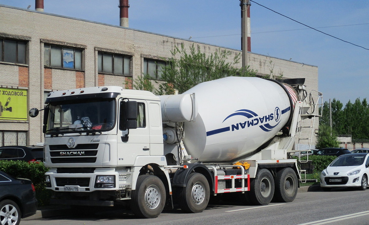 Миксер на шасси Shaanxi Shacman SX5318 #В768РХ198. г. Санкт-Петербург, ул. Ворошилова