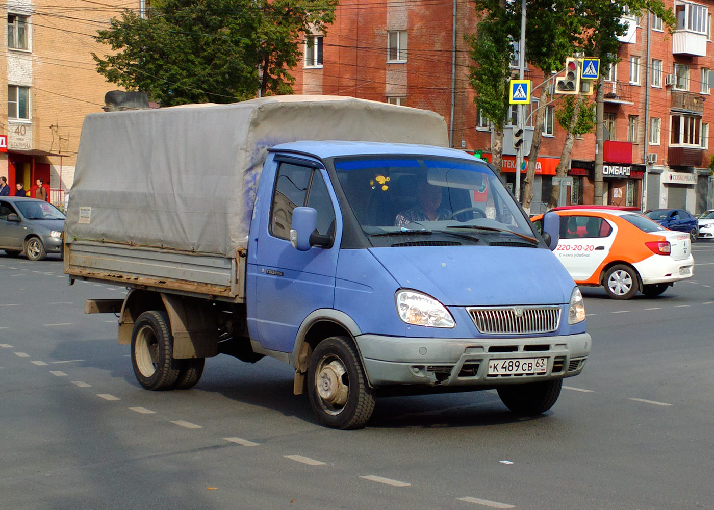 Бортовой грузовой автомобиль ГАЗ-3302 "Газель" #К489СВ63. г. Самара, ул. Революционная