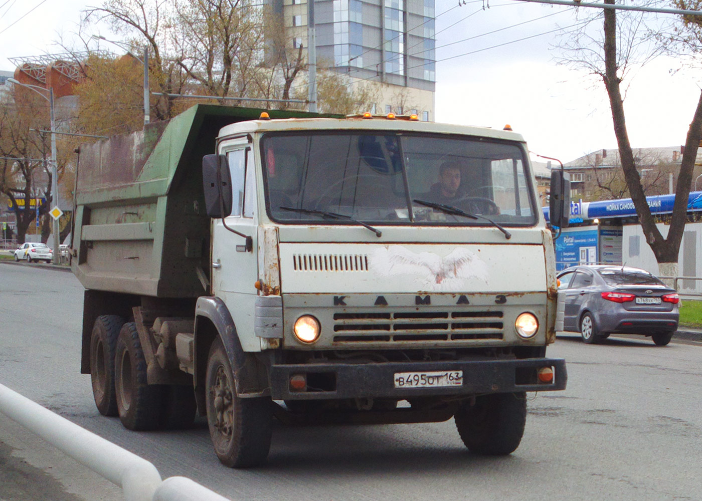 Самосвал КамАЗ-55111 #В495ОТ163. г. Самара, Московское шоссе
