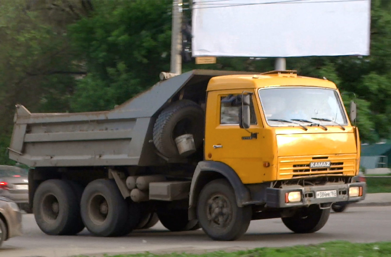 Самосвал КамАЗ-55111 #Р384МК163. г. Самара, ул. Советской Армии