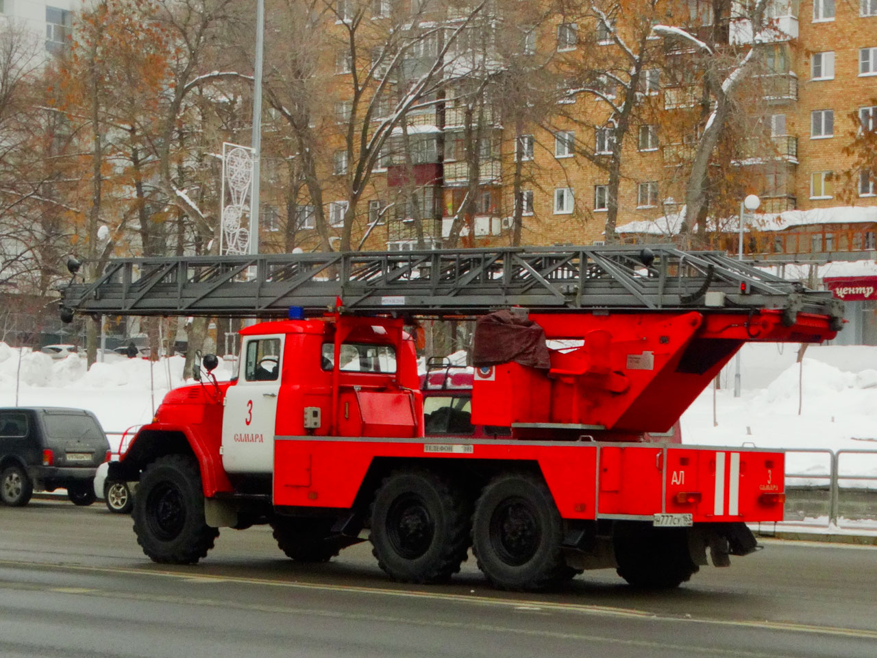 Пожарная автолестница АЛ-30(131) #Н777СУ163. г. Самара, ул. Ново-Садовая