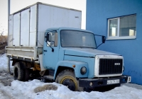 Бортовой грузовой автомобиль ГАЗ-3307 #Д0679УК. г. Самара, ул. Аэродромная, сквер "Дом Молодёжи"