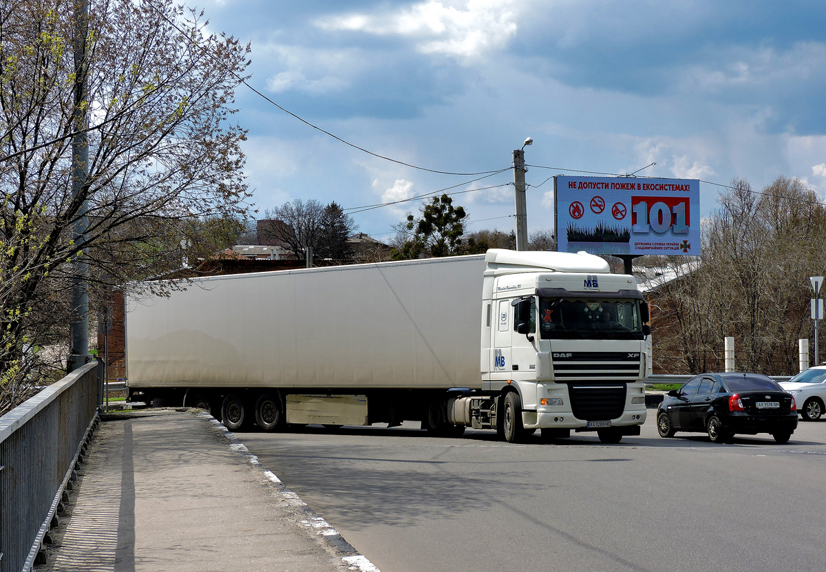 Седельный тягач DAF XF 105.460 #АХ 0280 НЕ. Харьковская обл., г. Харьков, Озерянская ул.