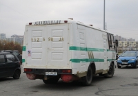 Фургон на базе автобуса ПАЗ-3205 #95Z698JA. г. Санкт-Петербург, пр. Большевиков