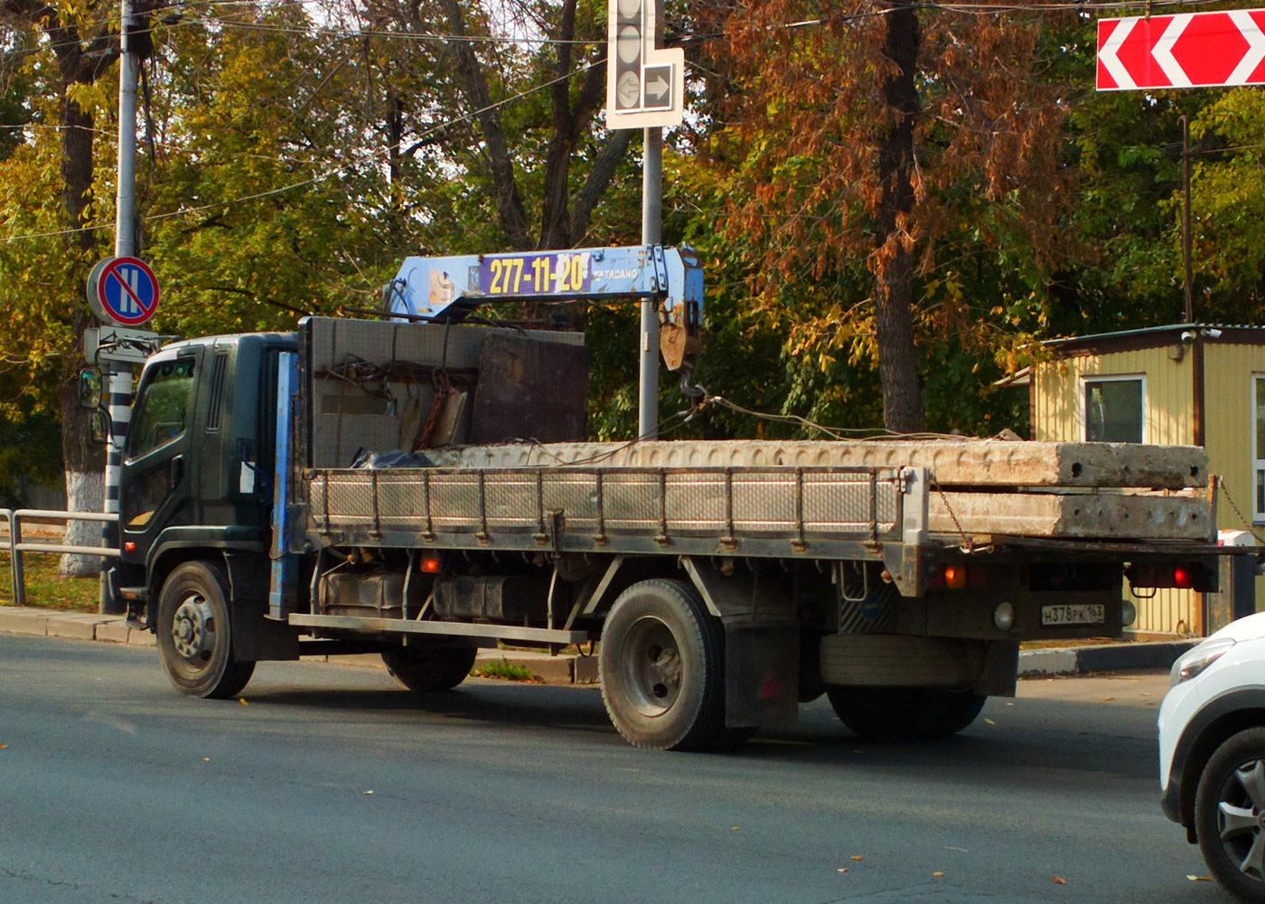 Грузовой автомобиль Hino Ranger с кран-манипуляторным устройством #Н378РК163. г. Самара, Волжский проспект