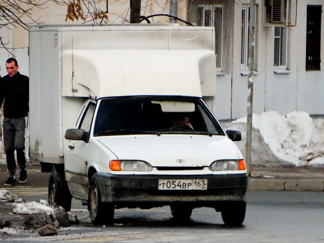 Рефрежираторный фургон ВИС-23472 #Т054ВР163. г. Самара, улица Дзержинского