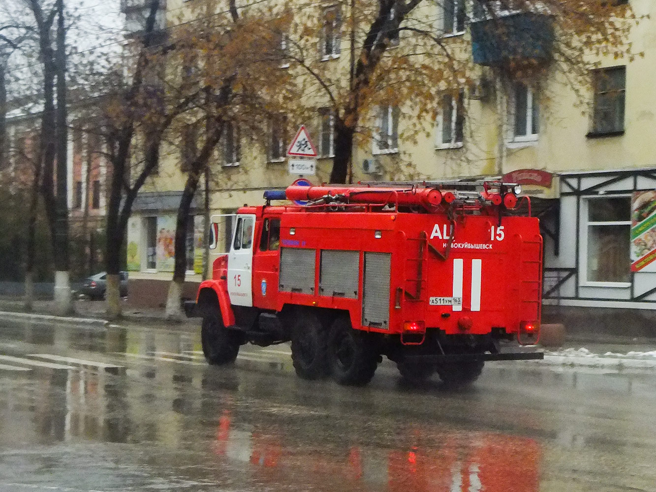 Автоцистерна АЦ-3,0-40(433442) #А511УМ163. г. Новокуйбышевск, улица Миронова