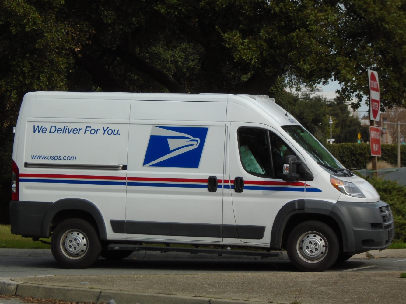 Почтовый фургон Dodge Sprinter. California, USA